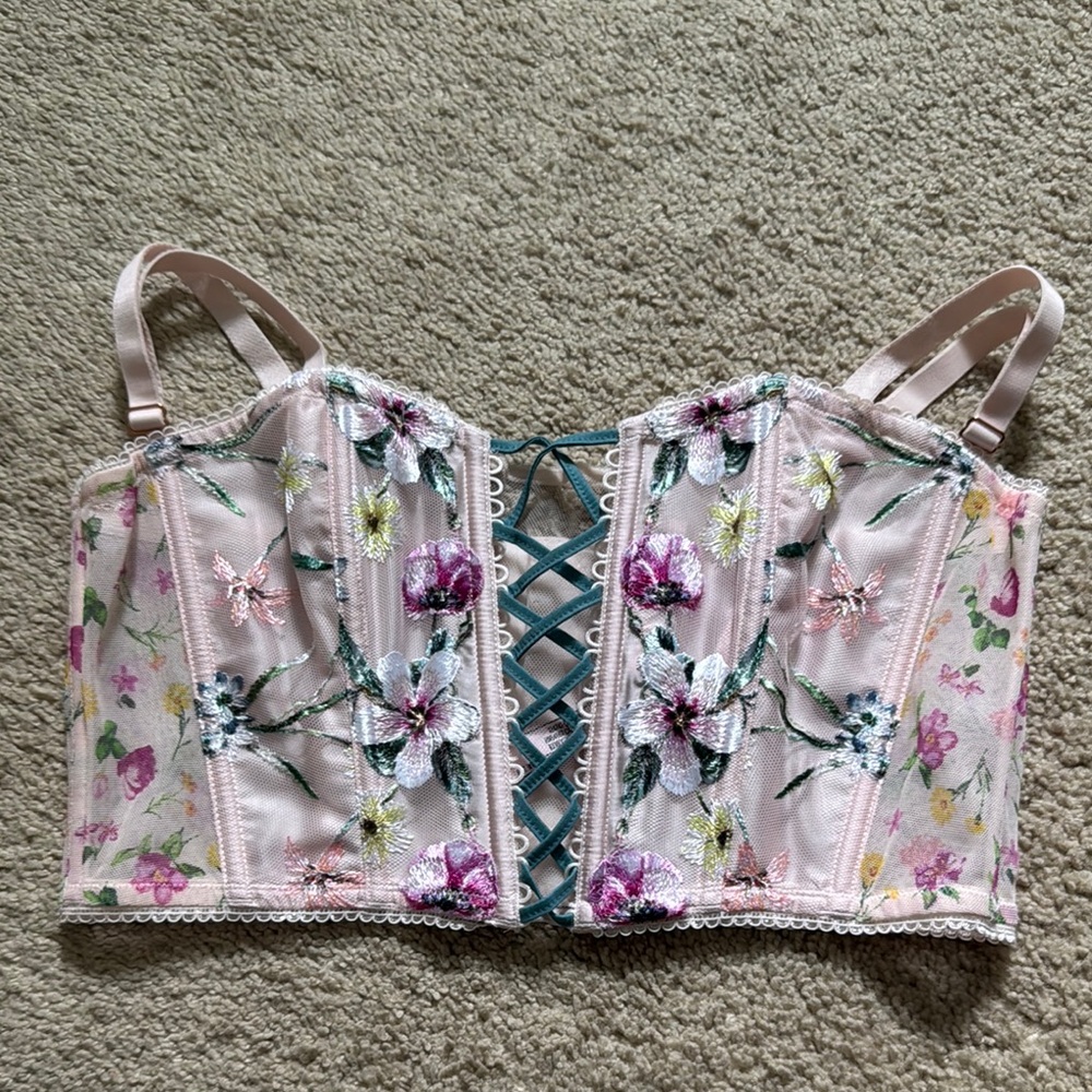 VS Floral Embroidered Corset Top